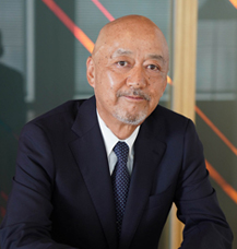 代表取締役社長 CEO 兼 COO 川﨑 憲一